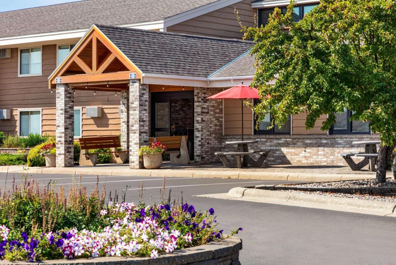 Americinn By Wyndham Roseau Exteriér fotografie